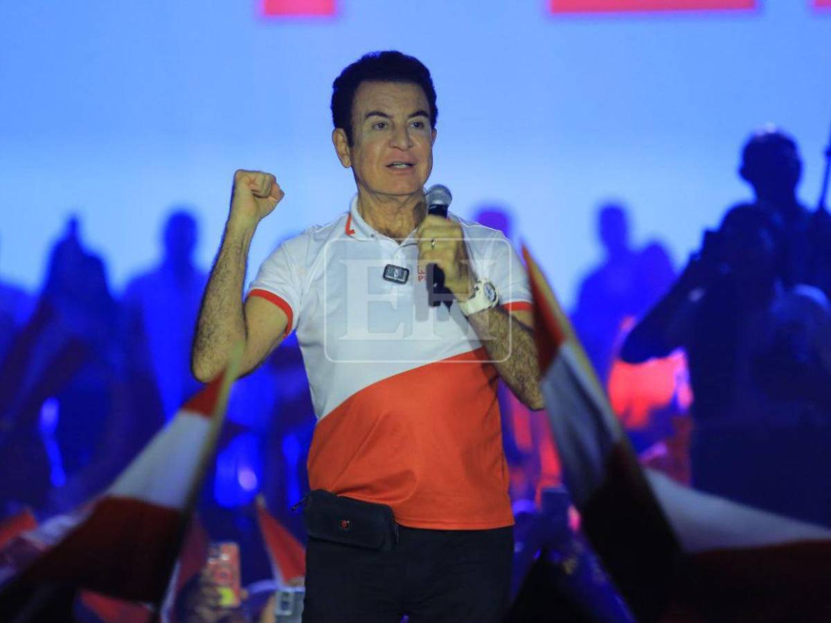 Con una alianza: así fue el cierre de campaña de Salvador Nasralla y Roberto Contreras en SPS