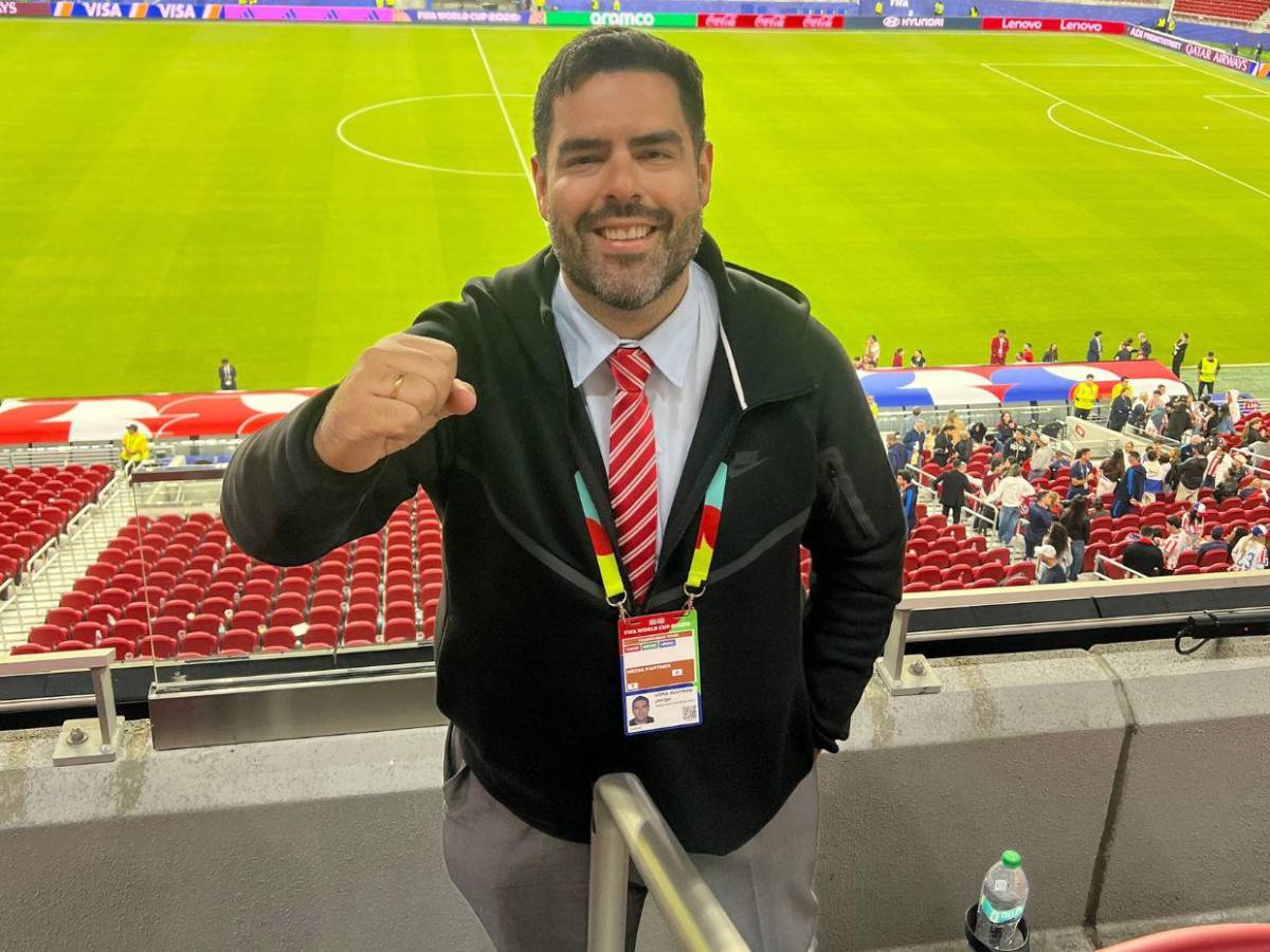 Expulsan del Mundial 2026 a periodista que criticó a árbitro centroamericano y la FIFA