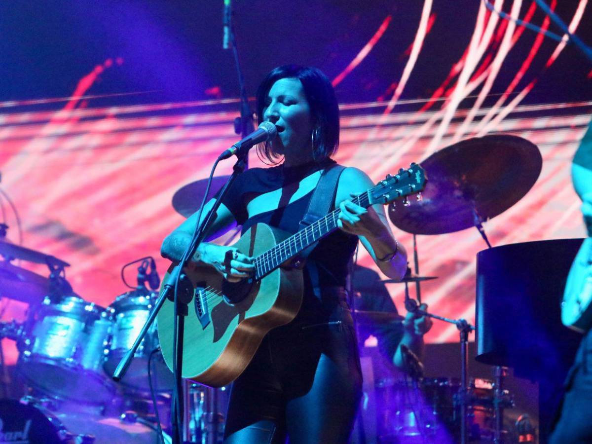 De Hijos del mal a Tu jardín con enanitos: El éxtasis de Melendi en Tegucigalpa