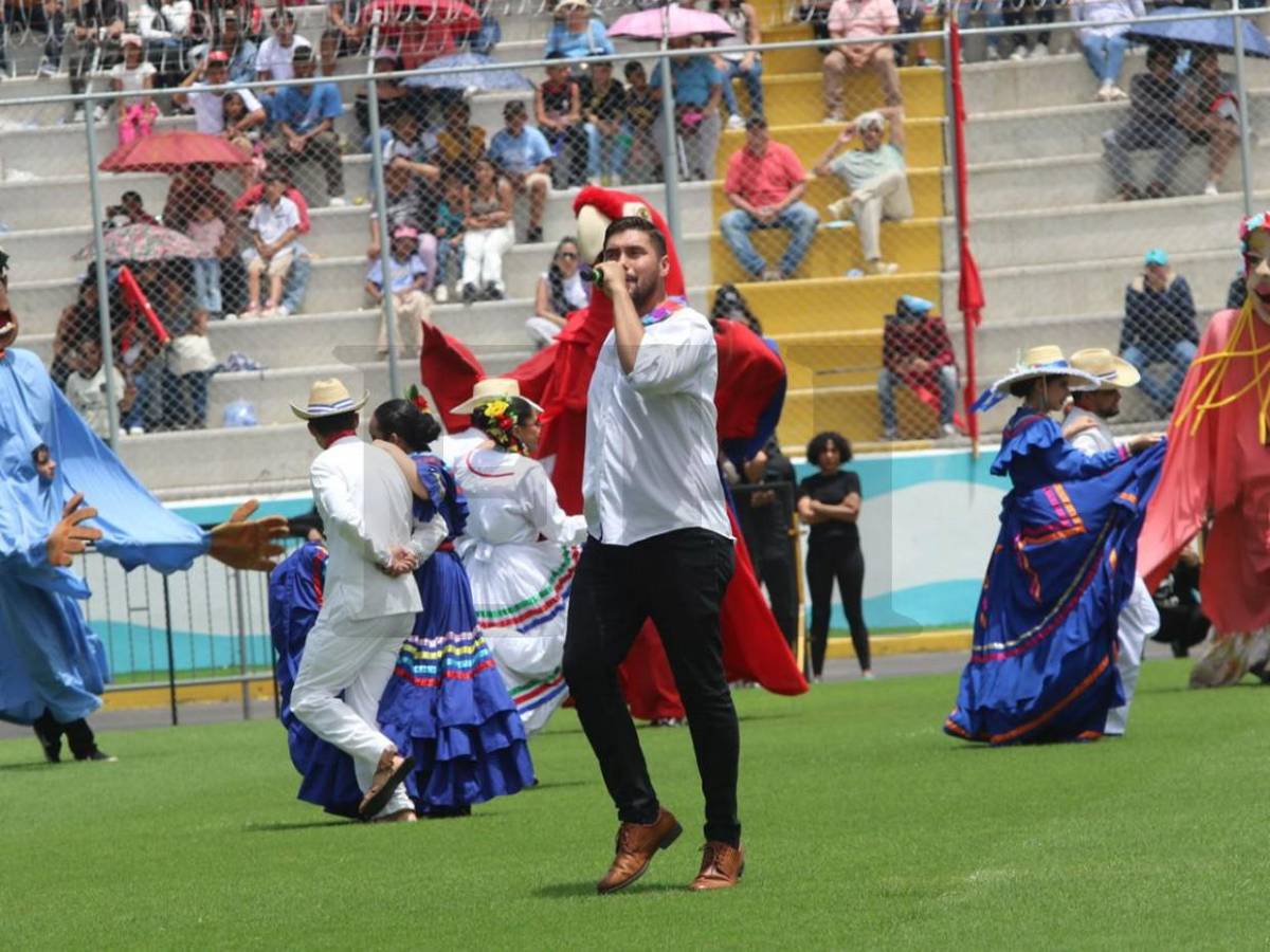 Danzas garífunas y lencas: así estuvo el show cultural de los desfiles patrios 2025
