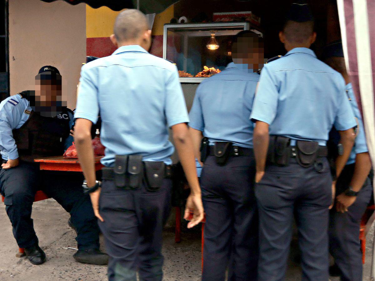 Todo agente denunciado se somete a una audiencia de descargo en un lapso no mayor a 8 días de la citación.