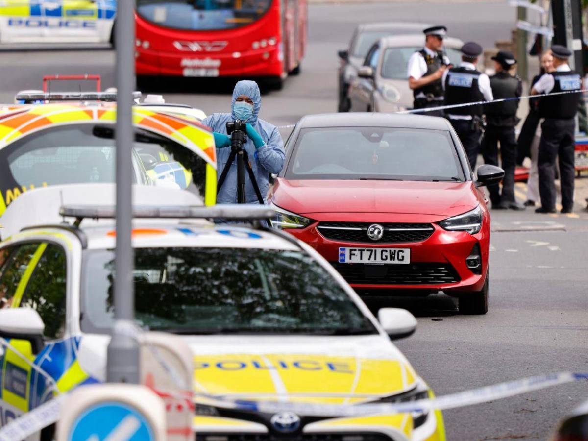 Escena: Dos judíos resultan heridos en ataque con cuchillo en Londres