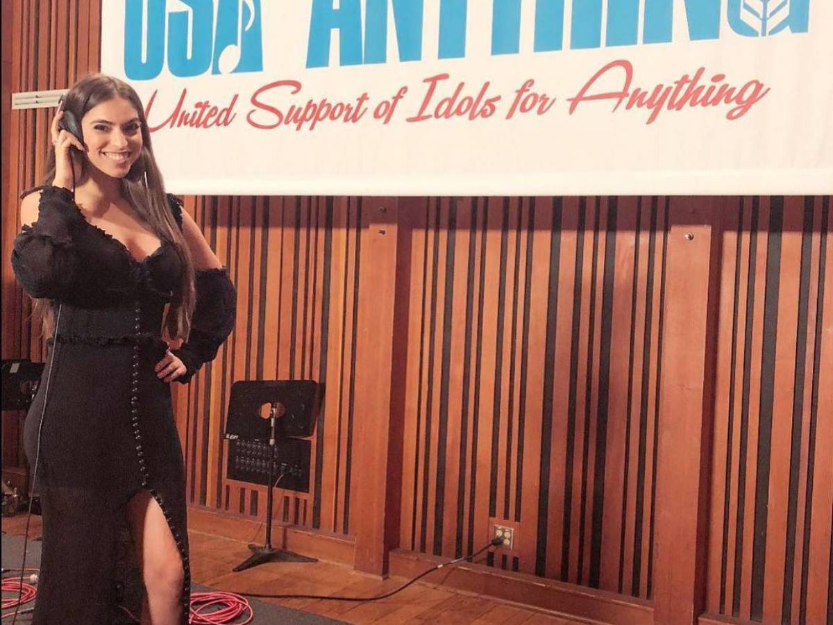 Exconcursante de American Idol arrestada por cargos de violencia doméstica