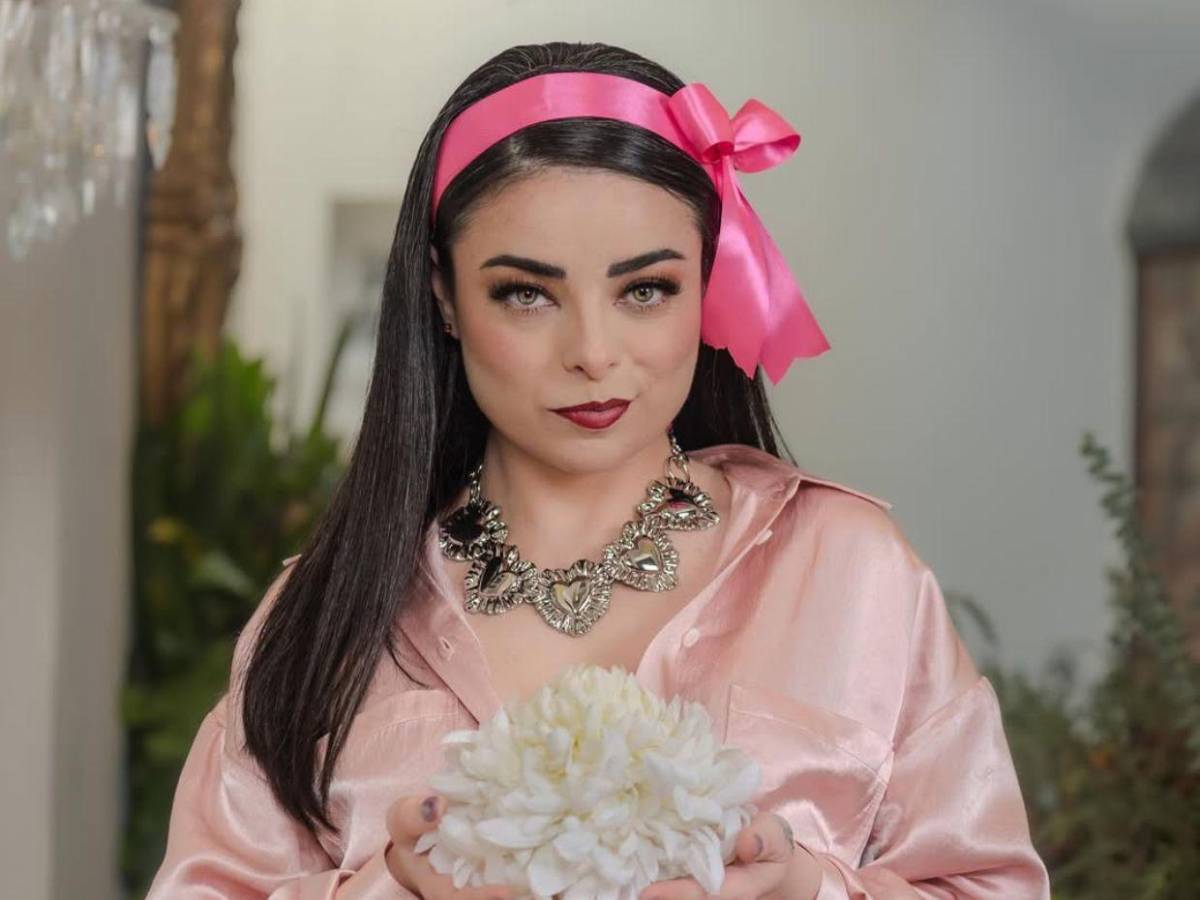 Actriz Violeta Isfel enfrenta menopausia prematura tras histerectomía