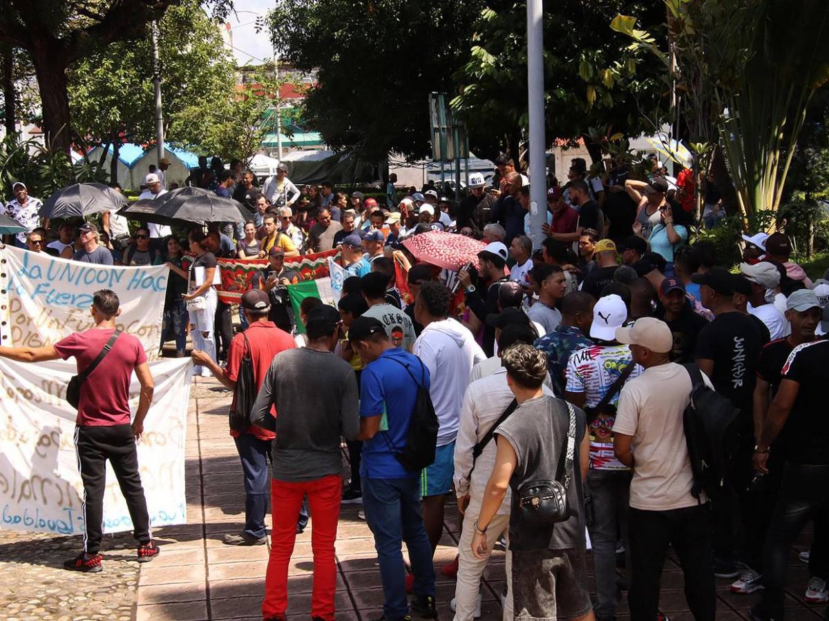 Ante extorsión y violencia, centroamericanos prefieren refugiarse en México