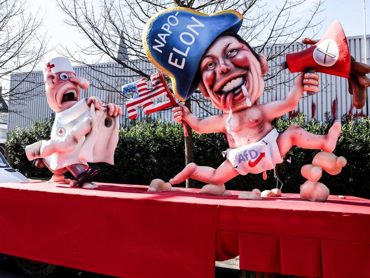 Las polémicas carrozas del ‘Rosenmontag’ o “lunes de las rosas” en Alemania Las polémicas carrozas del ‘Rosenmontag’ o “lunes de las rosas” en Alemania