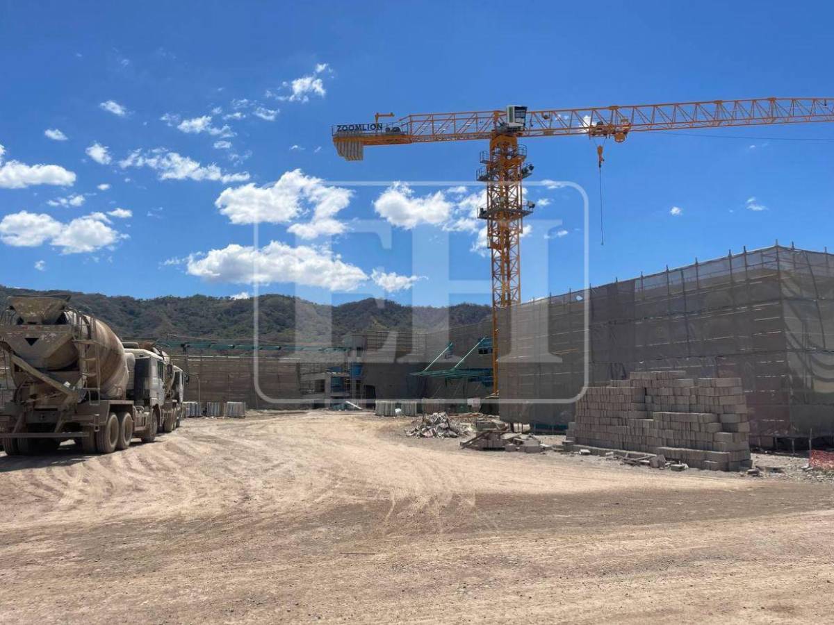 Así luce actualmente el hospital que se construye en Choluteca con personal chino