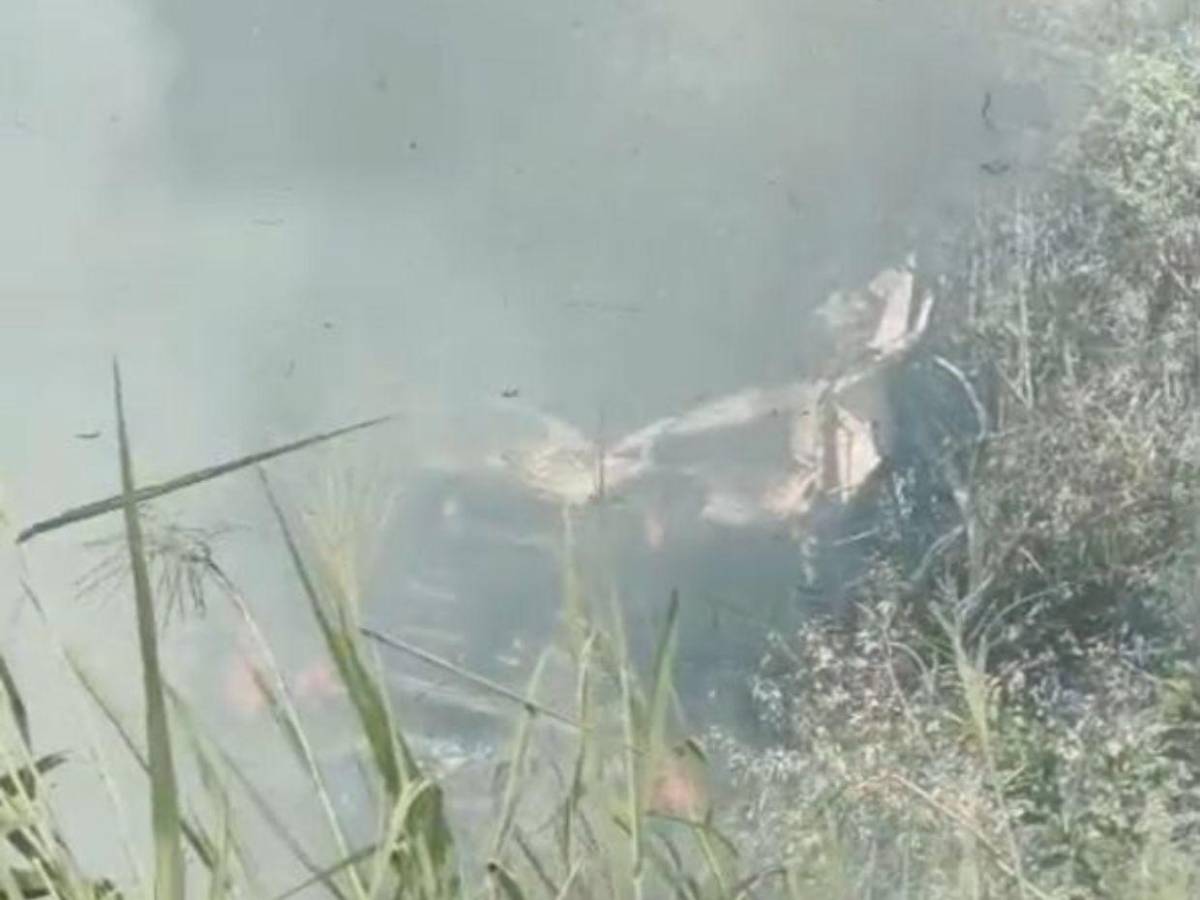 Muerte y llamas: Así ocurrió el accidente de bus en Cofradía que cayó a abismo y se incendió