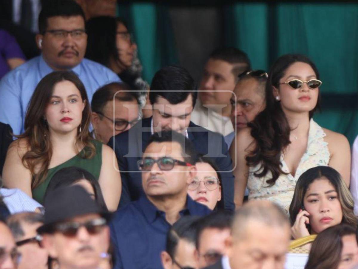 ¿Por qué asistieron las hijas de JOH a la ceremonia de traspaso de mando en las FF AA?