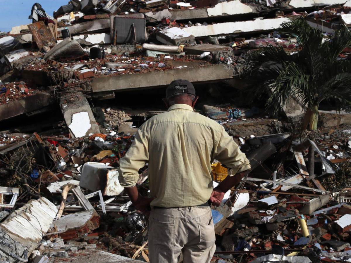 Venezuela sigue buscando y sumando víctimas de  terremotos