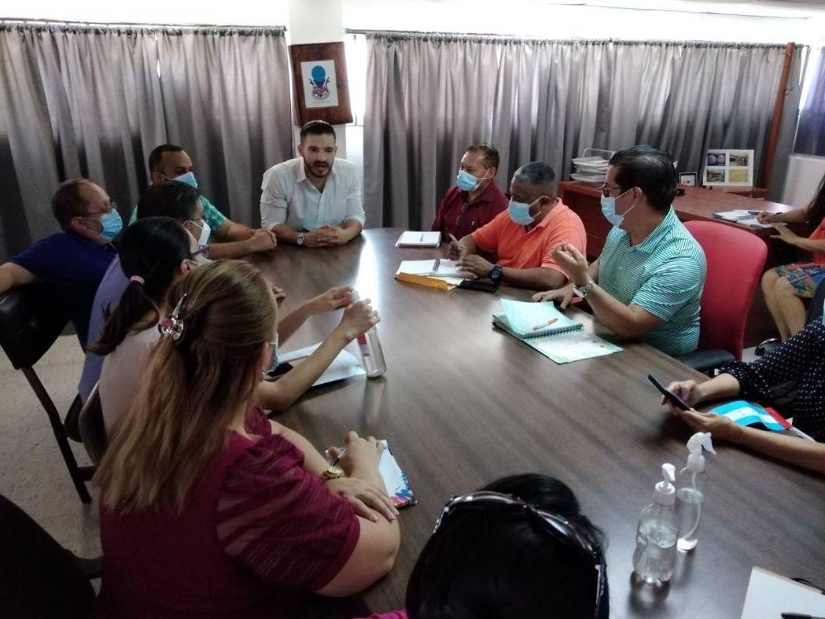 Emitirán un sello postal con el rostro de la presidenta Xiomara Castro