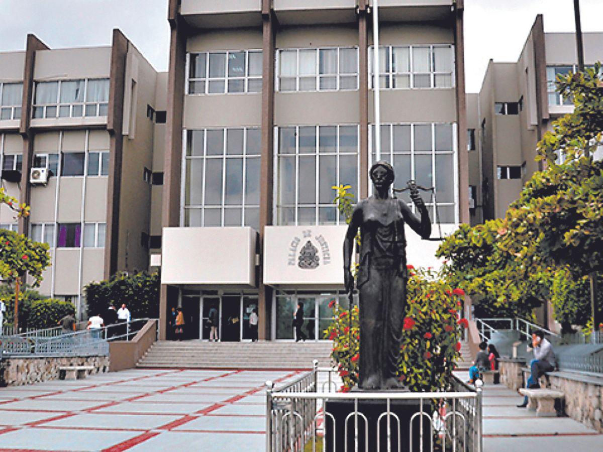 Nombran a seis jueces para reducir mora en Juzgados, pero aún no inician labores