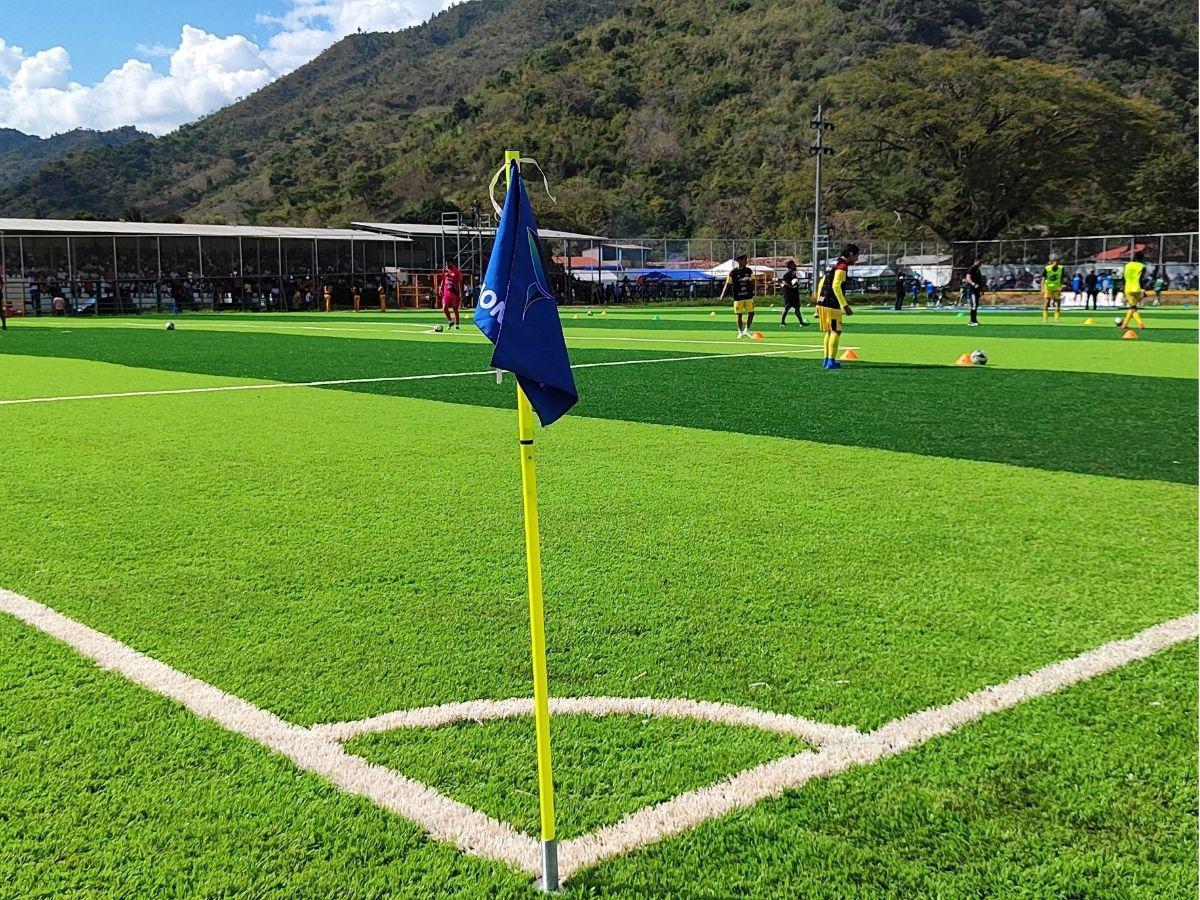 ¡Belleza! Así lució el estadio hondureño Óscar Peralta en su primer partido de Liga Nacional