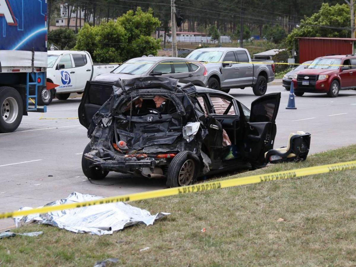 Las impactantes imágenes del brutal accidente en la CA-5 que dejó una mujer muerta