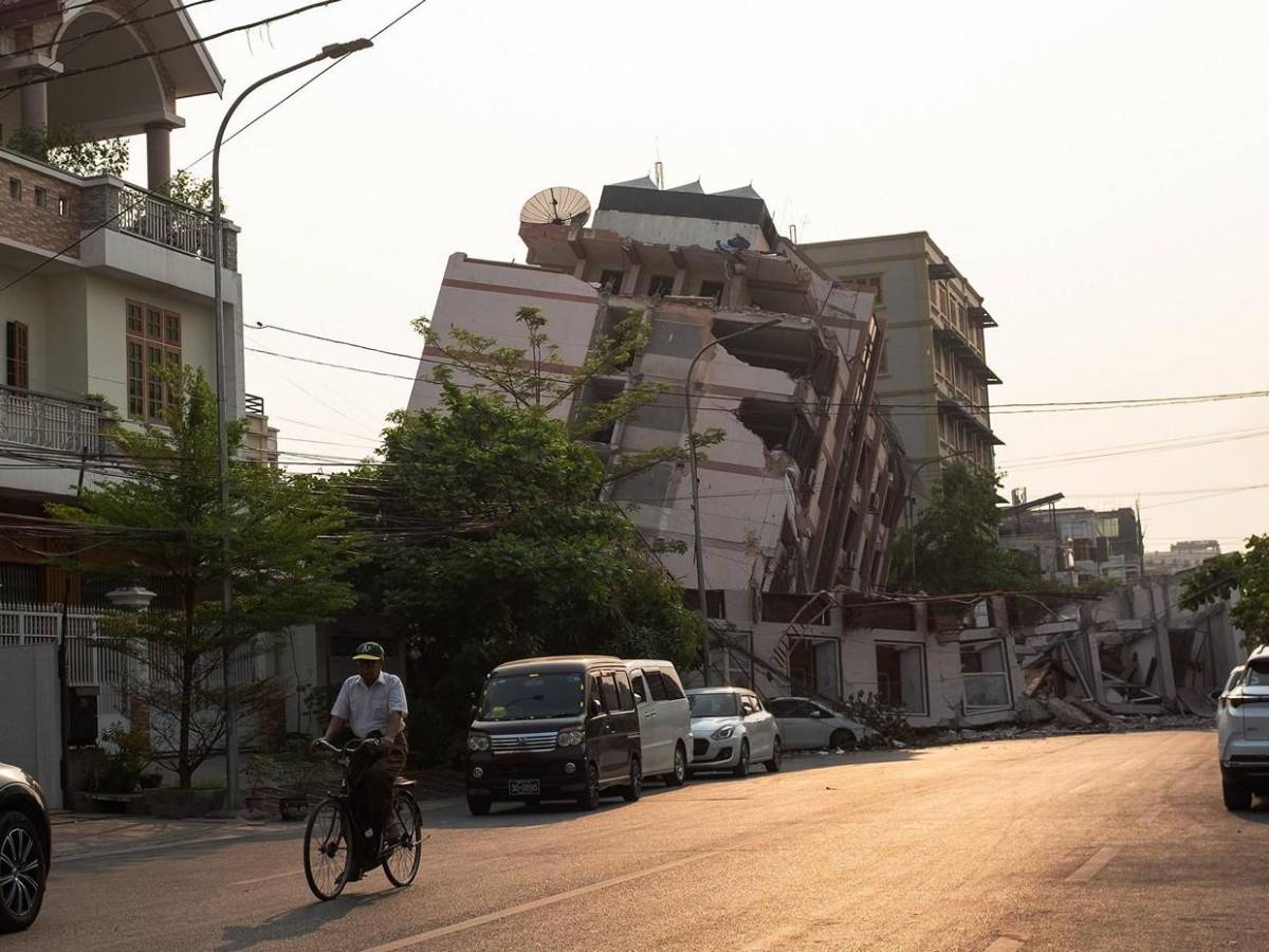 Imágenes aéreas de los destrozos que dejó el terremoto en Birmania