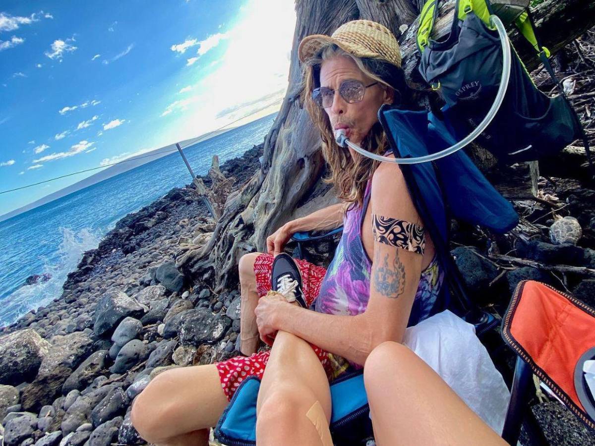 Steven Tyler, cantante de Aerosmith, enfrenta rumores de ruptura con su novia 39 años menor