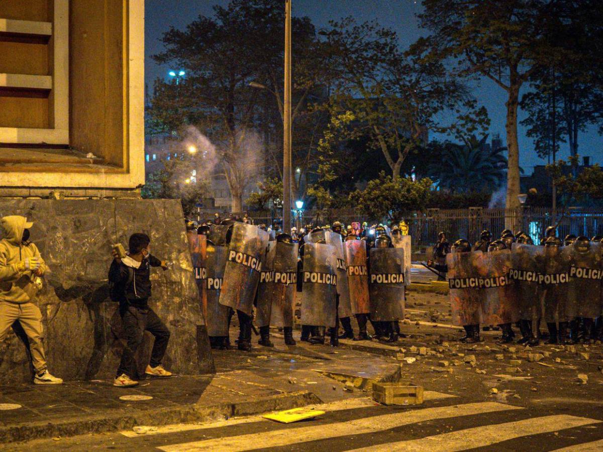Las imágenes que dejan las protestas contra el gobierno en Perú