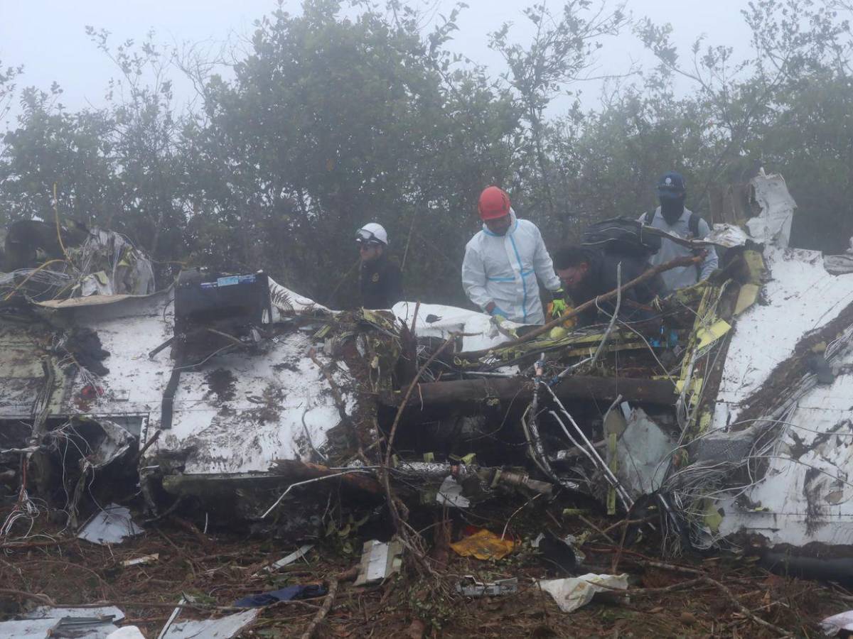 En pedazos: así encontraron avión desaparecido en Colombia