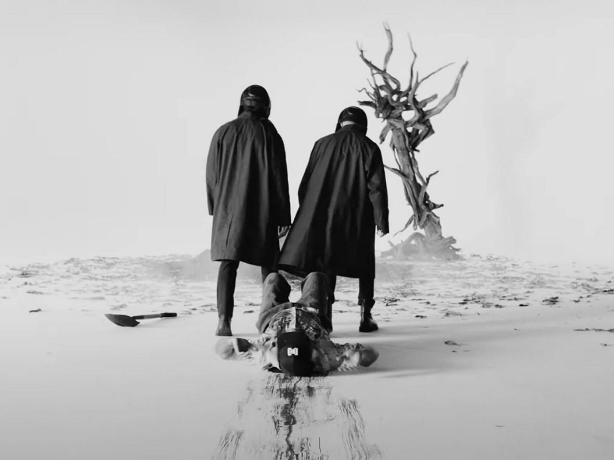 Ricky Martin mata a Residente en video de “Quiero ser baladista”