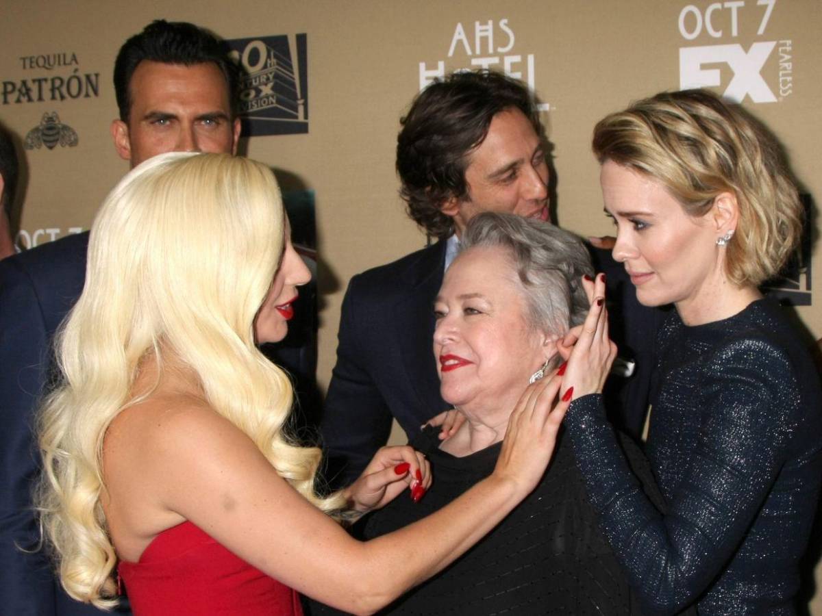 Sarah Paulson recibe su estrella en Hollywood y evoca su obsesión por imitar a Julia Roberts