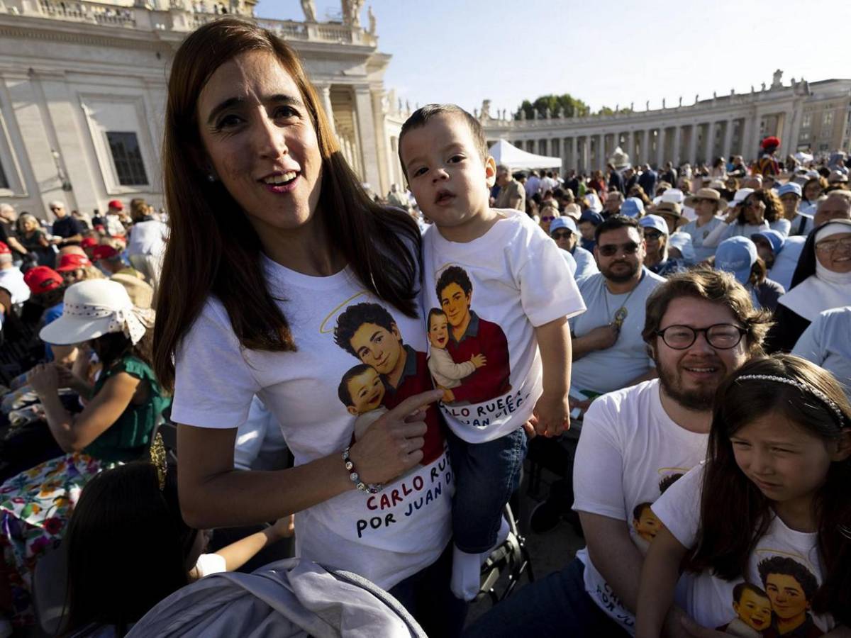 Así fue la canonización de Carlo Acutis y Frassati: ejemplo de fe para la juventud
