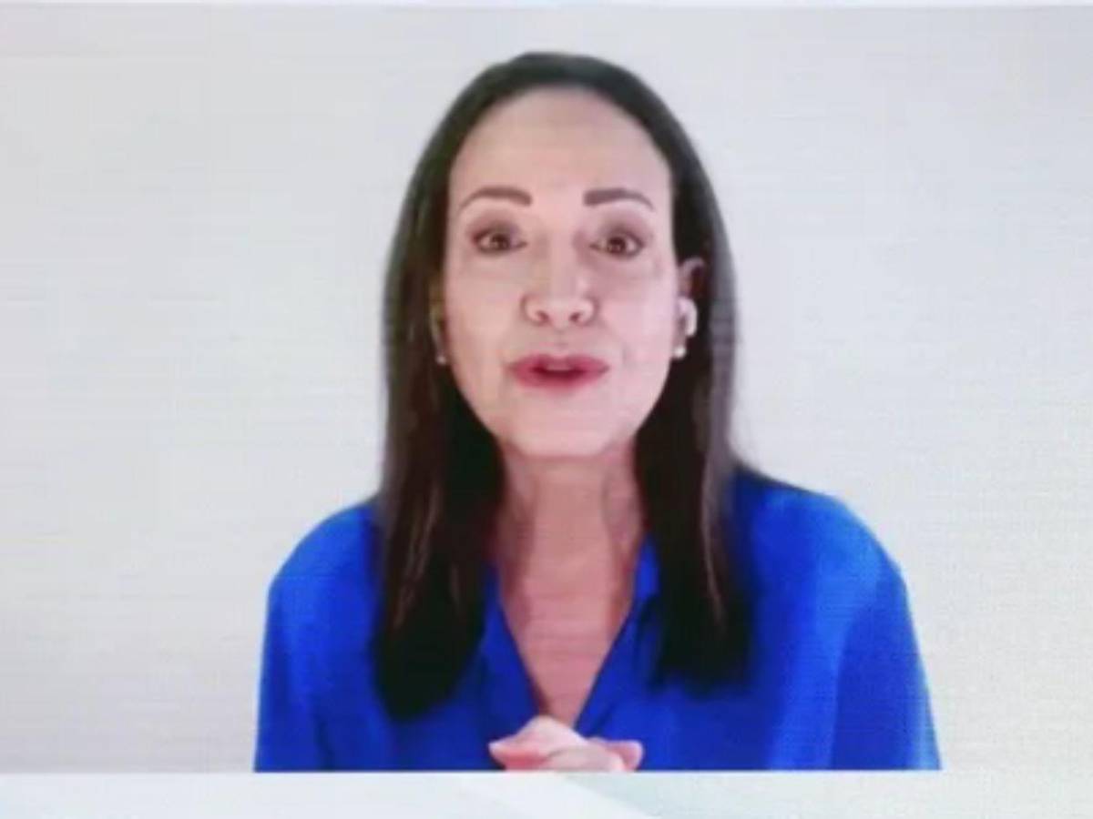 Una ruta secreta y un mensaje confirmando su paradero: ¿Cómo salió María Corina Machado de Venezuela?