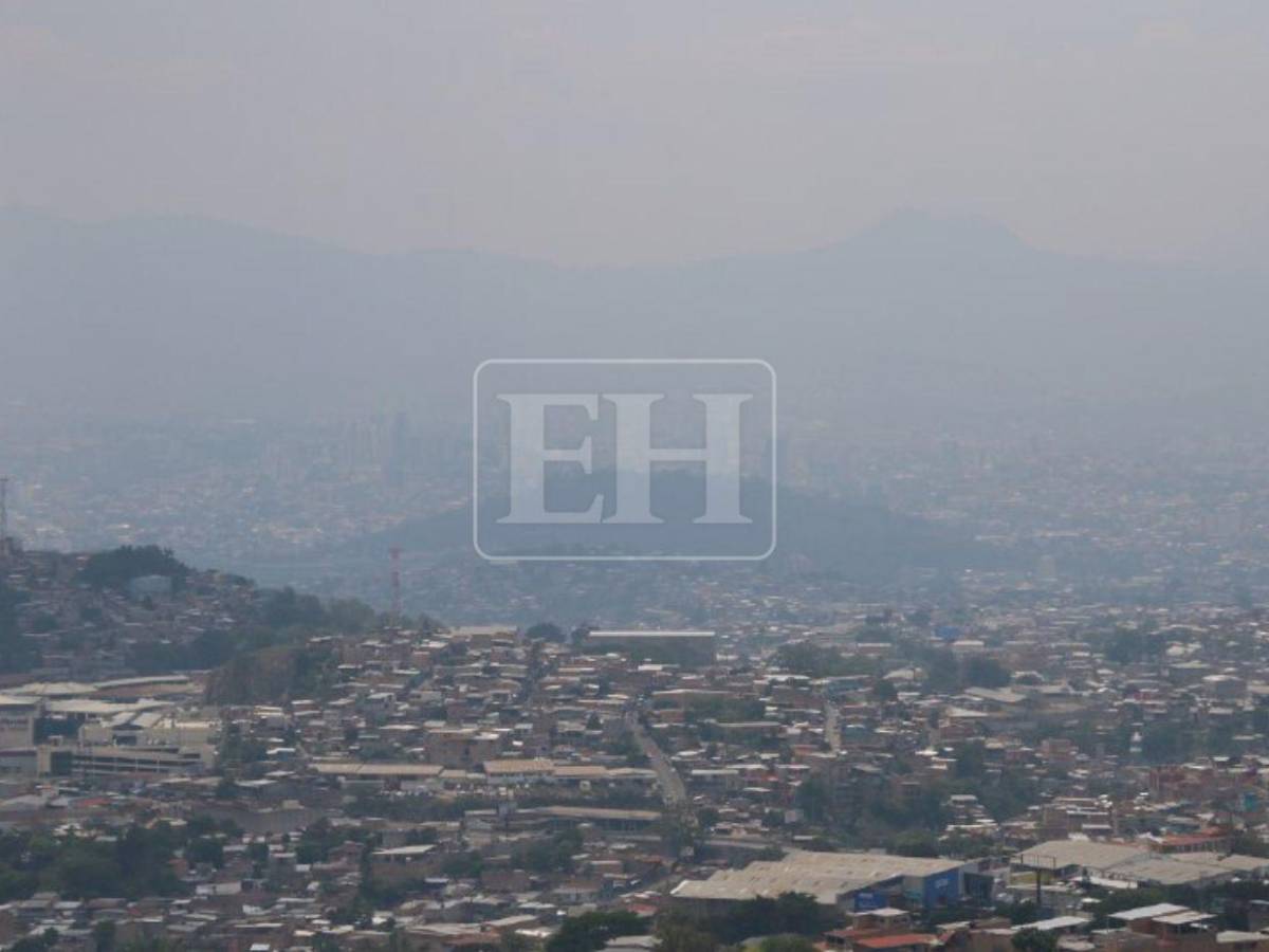 Llena de densa bruma: así luce la capital hondureña