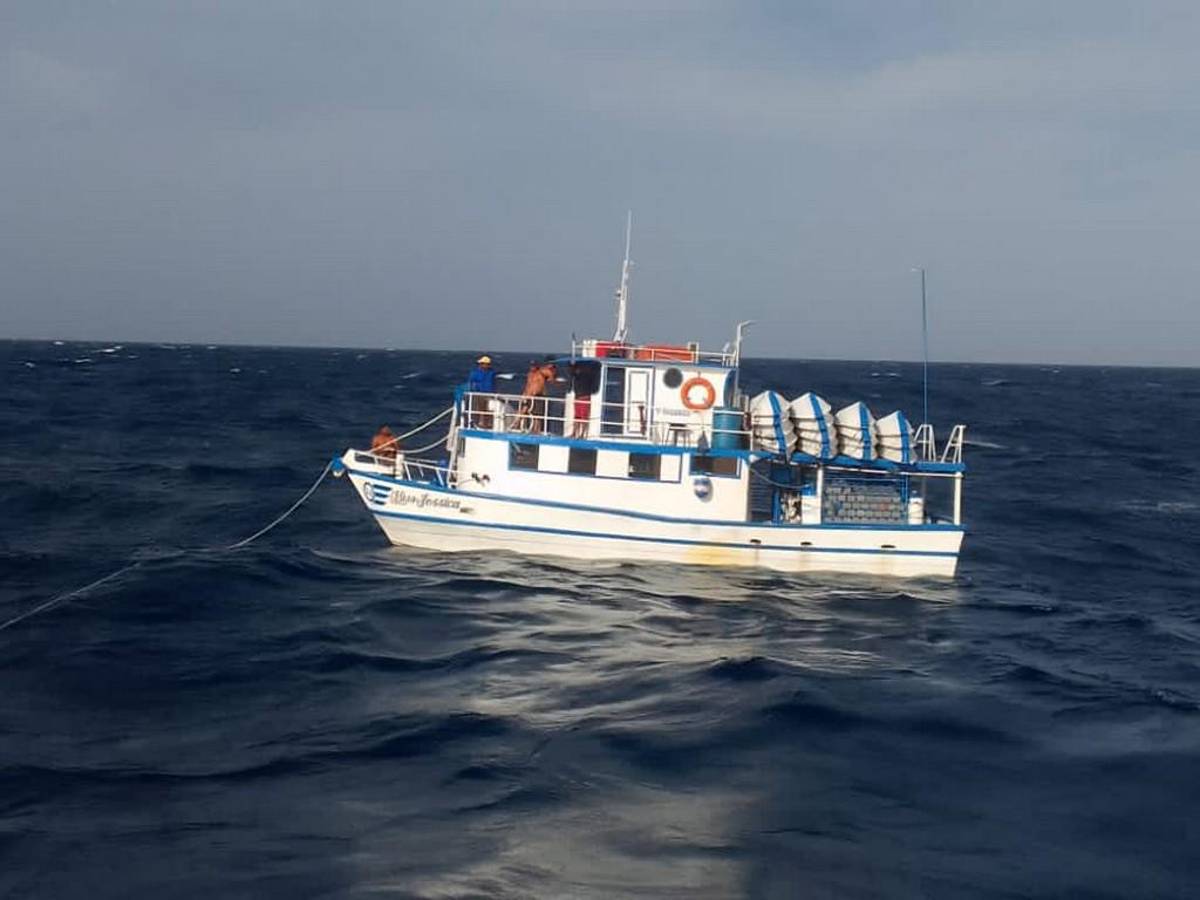 La pequeña embarcación pudo ser recuperada.