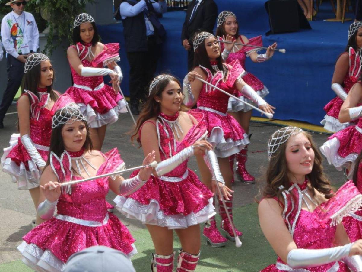 Estos fueron los trajes más hermosos de los desfiles patrios 2026