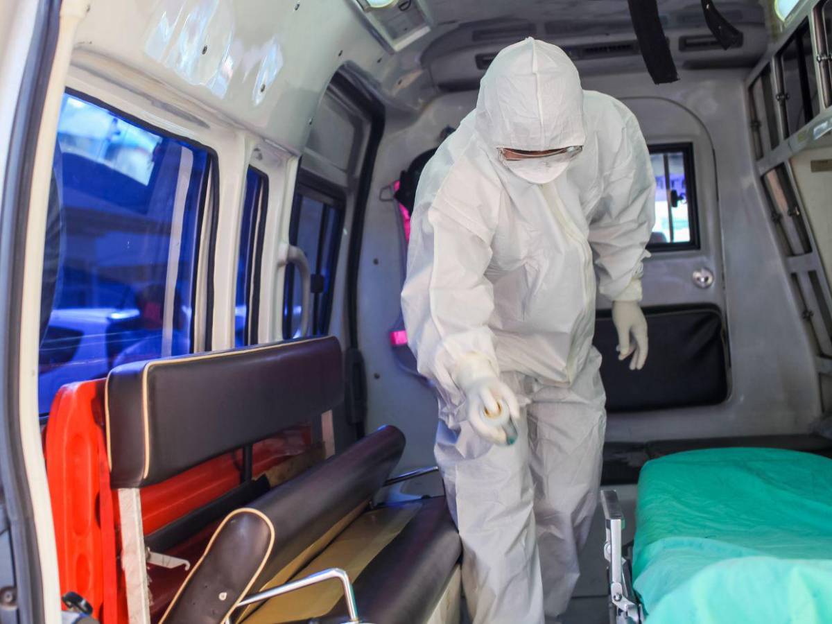 ¿Qué se sabe del brote de ébola que ya suma 80 muertes en RD del Congo?
