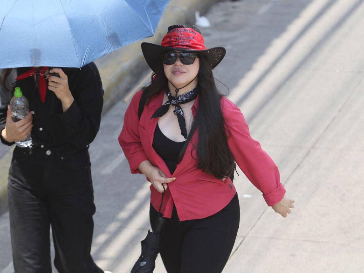 Entre consignas y sonrisas: ellas brillaron en la marcha del Día del Trabajador en la capital