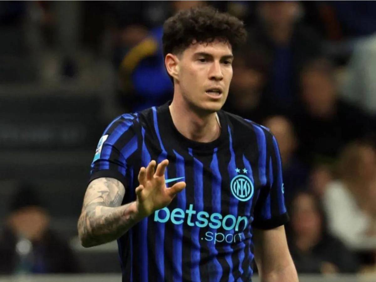 ¡Revolución en el Barcelona! Los fichajes y salidas que ha pedido Hansi Flick