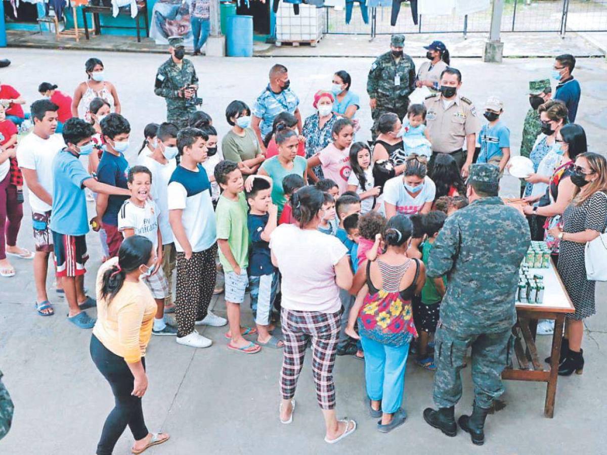 Las primeras muestras de cariño llegan a los albergues capitalinos