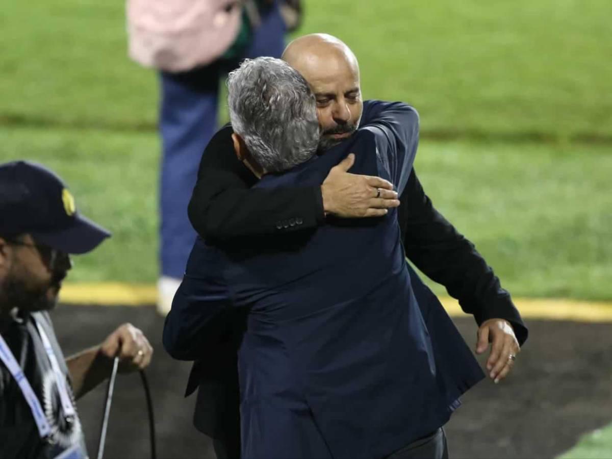 Lo que hizo la pareja del año, lindas chicas y bronca: Postales del triunfo de Honduras vs Nicaragua