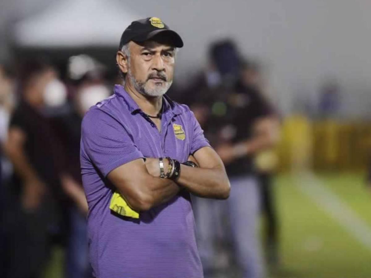 Lista de técnicos que tiene Olimpia para ocupar puesto de DT de Eduardo Espinel