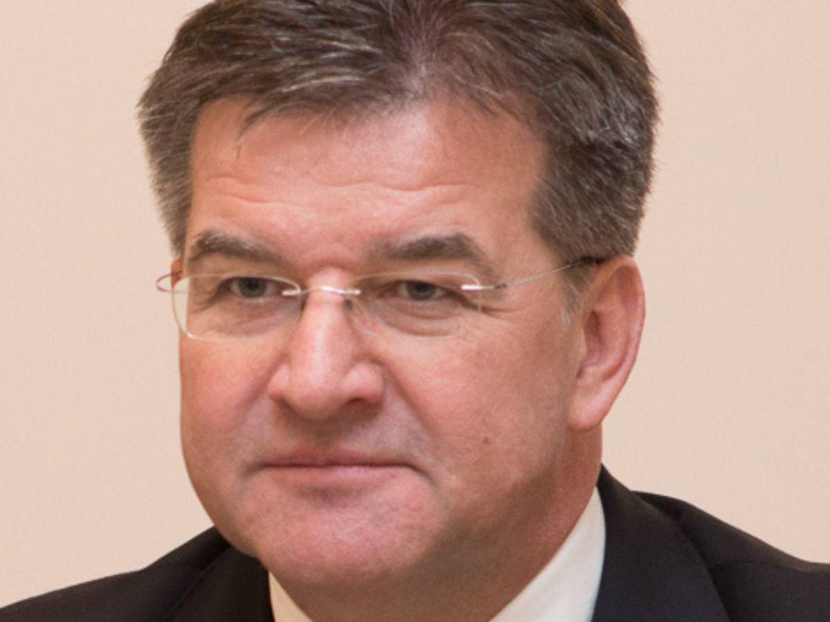 Presidentes y multimillonarios, las personas más poderosas mencionadas en expedientes de Epstein