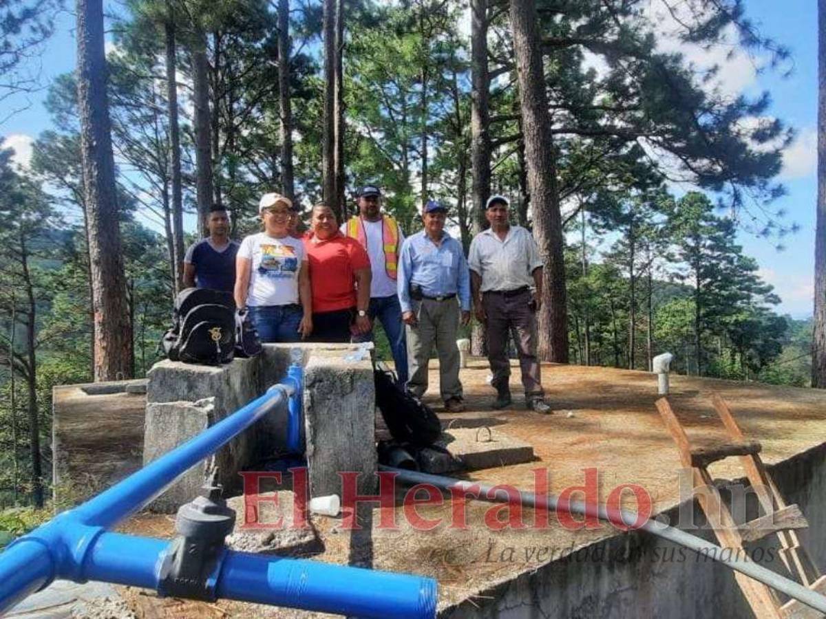 Con ayuda de las mismas comunidades se logran construir y mejorar los proyectos que ya están funcionando.