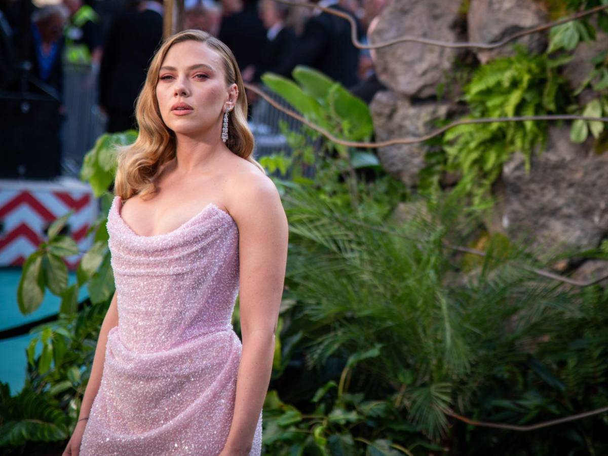 Zoe Saldana persigue a Scarlett Johansson, todo por Avatar 3