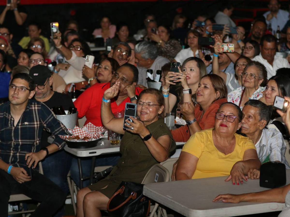 El romanticismo puro de Los Galos en Tegucigalpa, en imágenes El romanticismo puro de Los Galos en Tegucigalpa, en imágenes