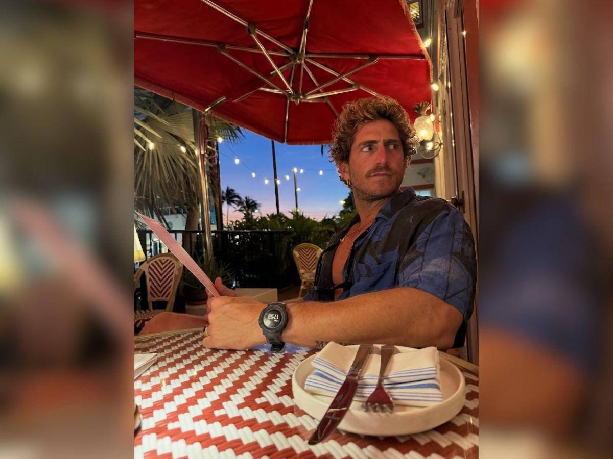 ¿Quién es Rafael Olarra, el hombre con el que vinculan a Pedro Pascal?