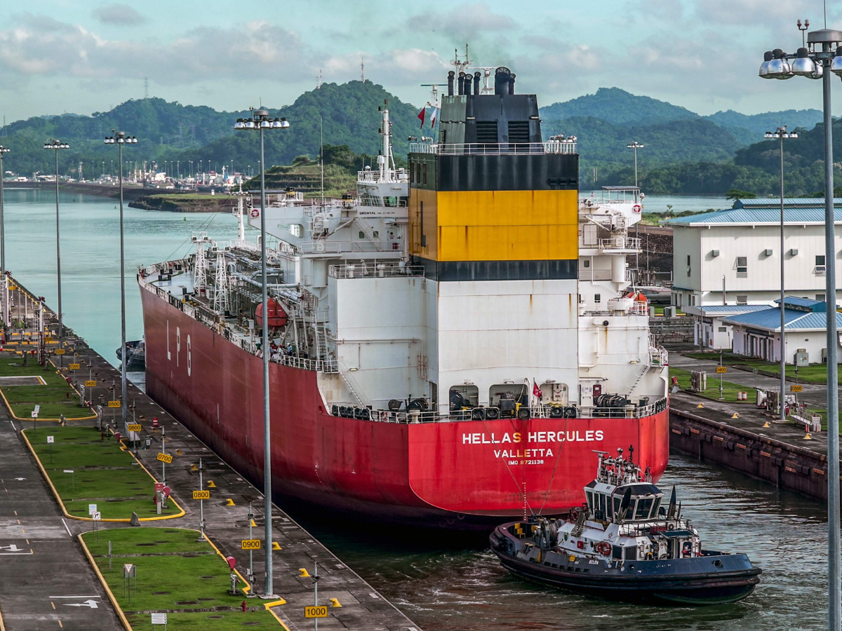 Exadministrador del Canal de Panamá advierte sobre riesgos por falta de agua