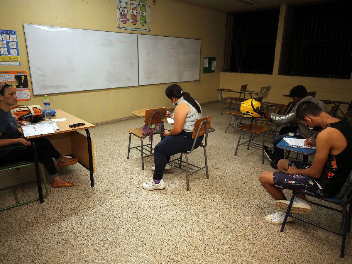 Por inseguridad baja un 7.2% la matrícula en la jornada nocturna a nivel nacional