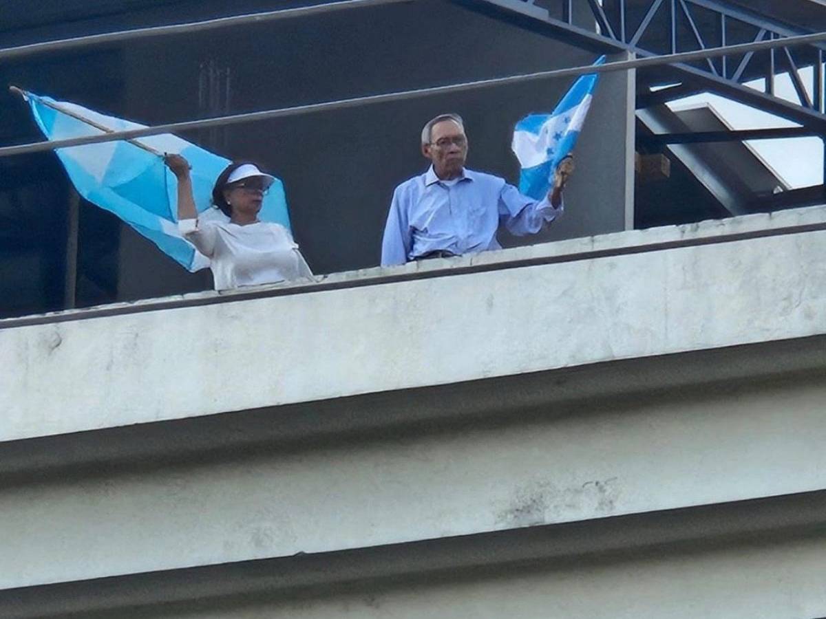 Personalidades hondureñas que estuvieron en la caminata de las iglesias