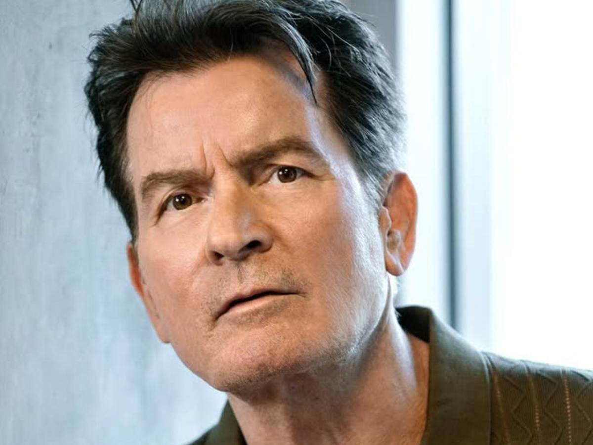 Charlie Sheen revela casi una década de celibato y confiesa su historial con las drogas