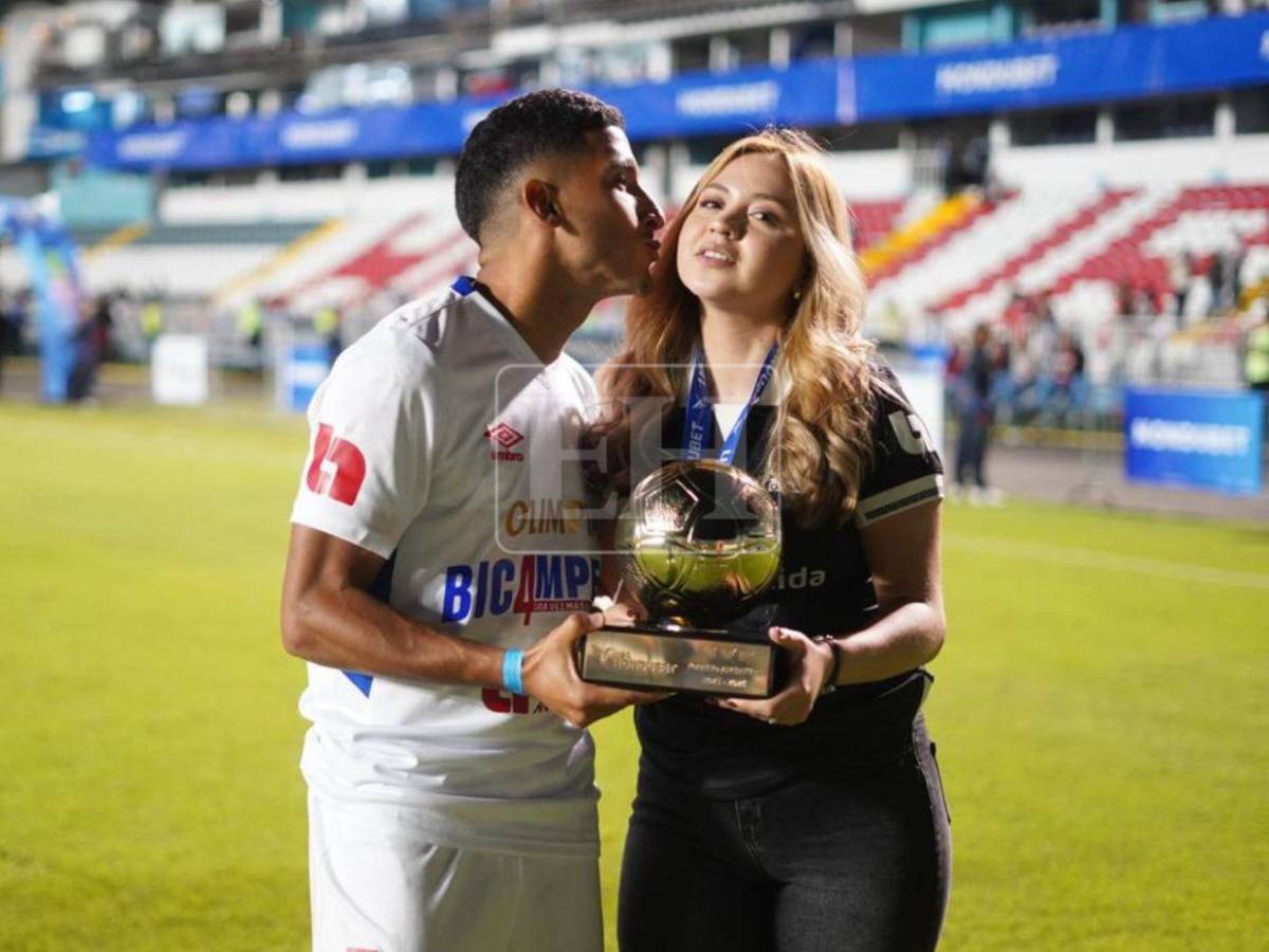 ¿Quién es la bella esposa de José Mario Pinto, figura que le dio el título 40 a Olimpia?