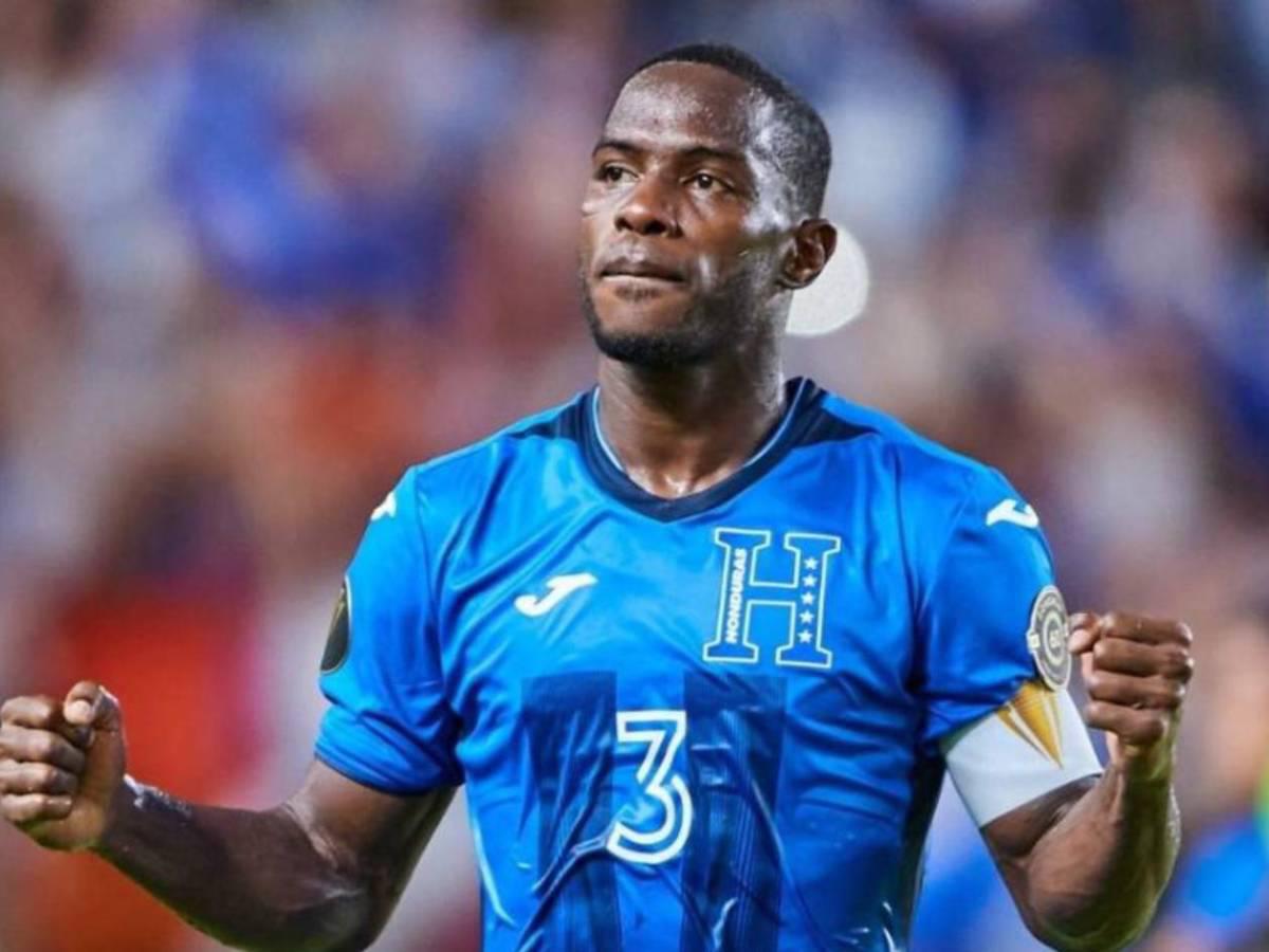 Acompaña a su hijo y a esto se dedica: La nueva vida de Maynor Figueroa en Inglaterra