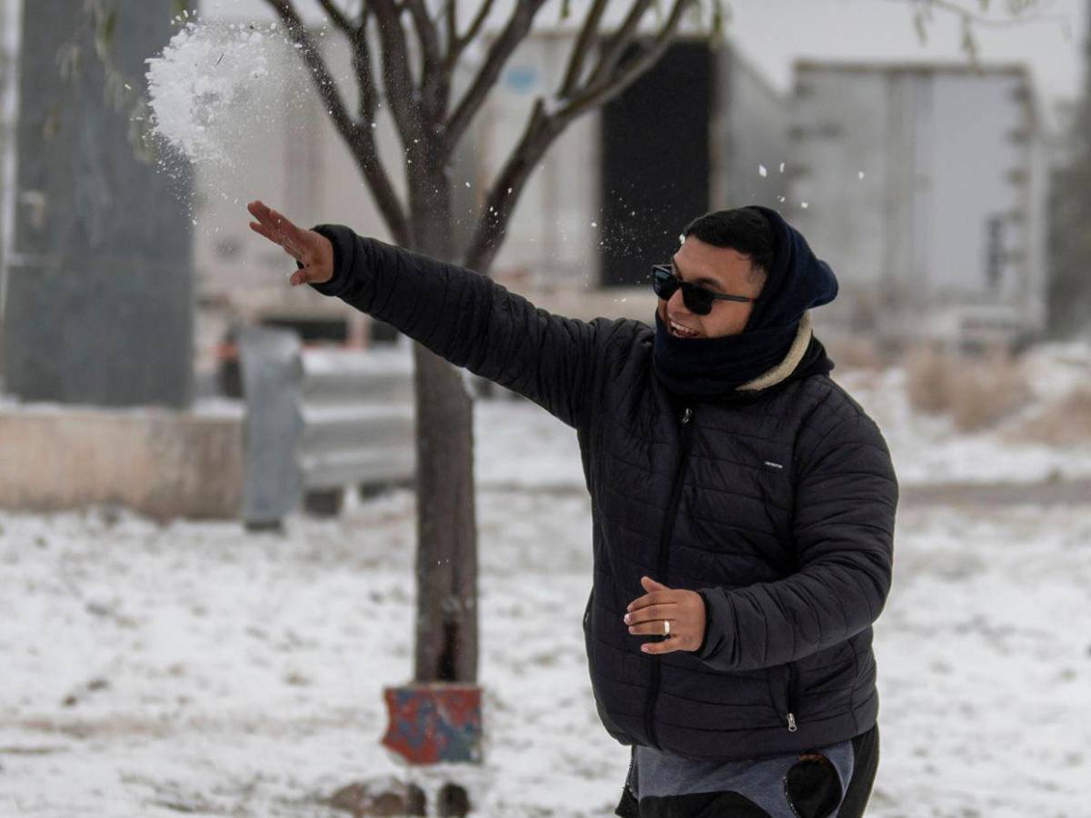 Onda gélida afecta al norte de México con temperaturas bajo cero
