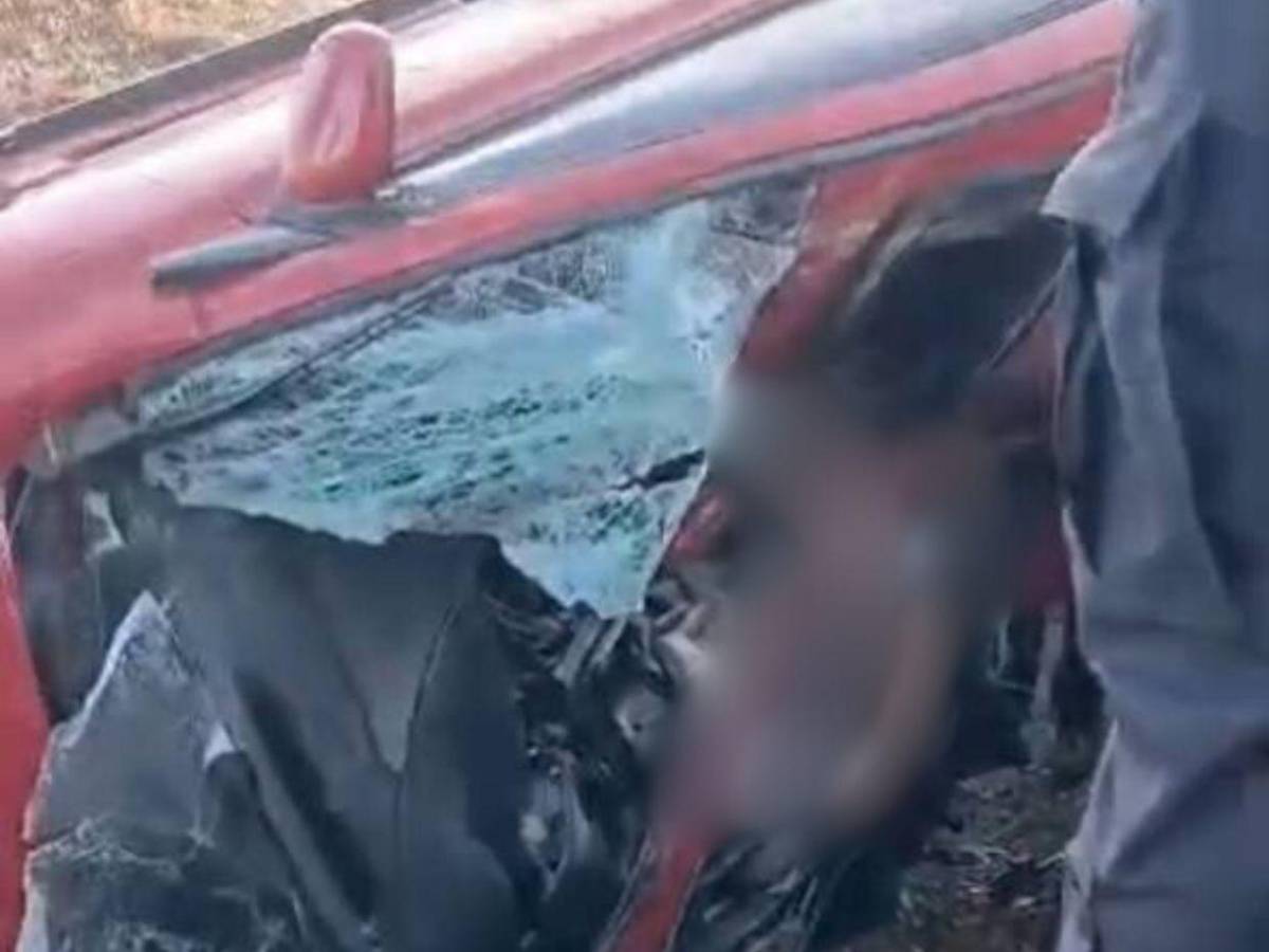 Impactó contra un muro de drenaje: El accidente mortal de Víctor José Alvarenga