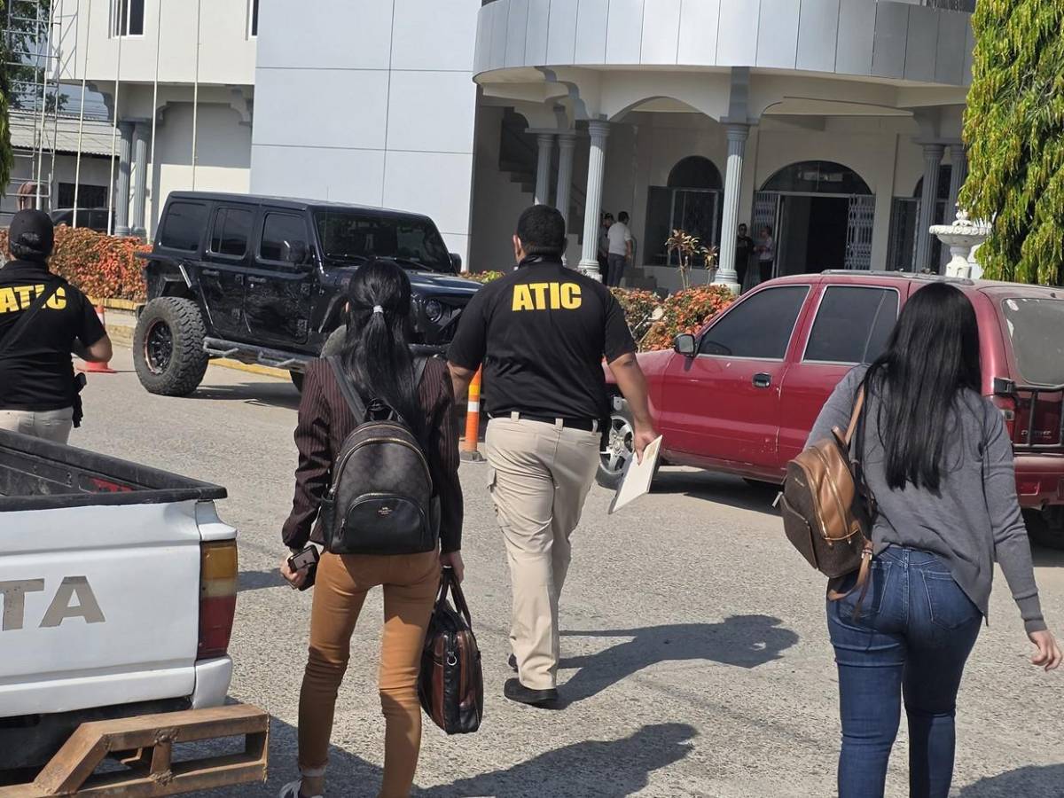 Operativo simultáneo: capturan a Adán Fúnez y allanan alcaldía de Tocoa por corrupción
