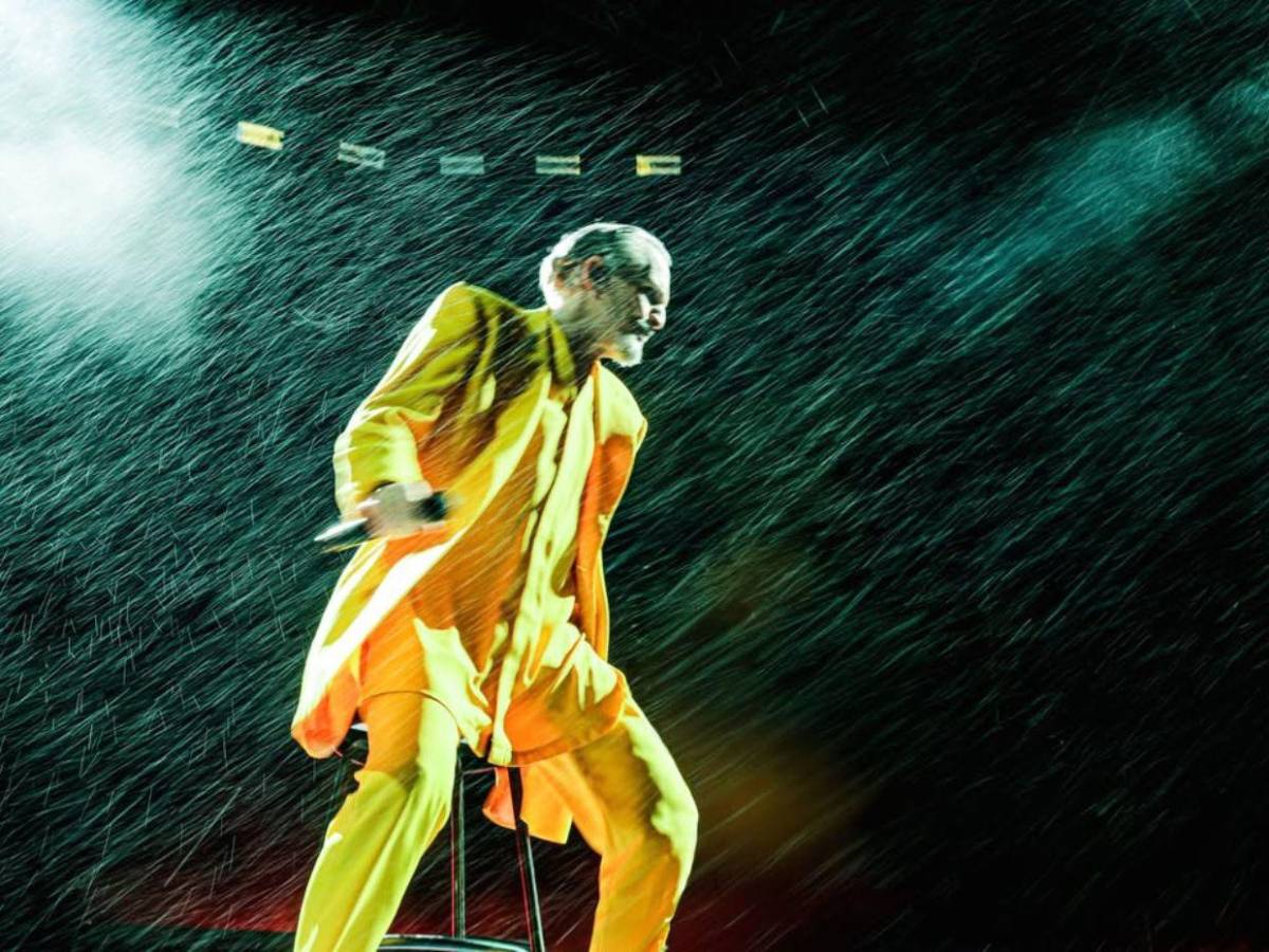 Miguel Bosé cumple 70 años y sigue de gira: se acerca su concierto en Honduras